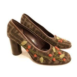 Vintage 90’s Fendi Embroidered Heels